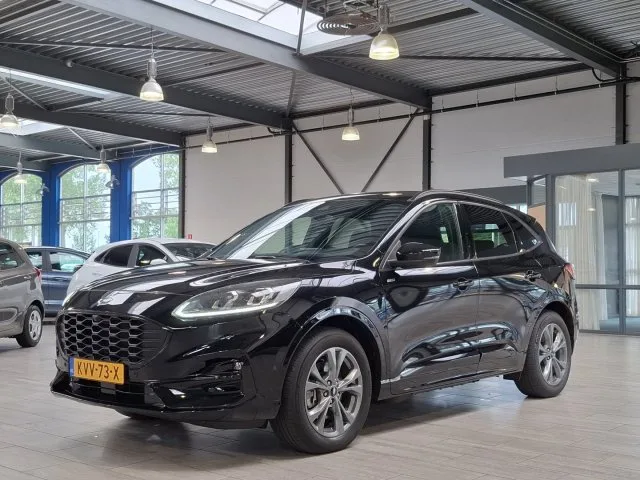 Ford Kuga (2021) — foto 1