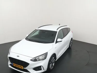 Ford Focus (2023) — foto 1