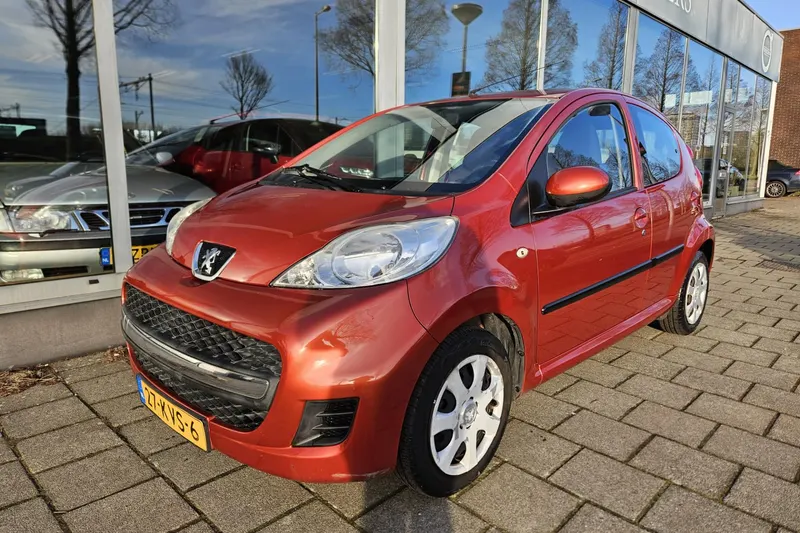 Peugeot 107 (2010)