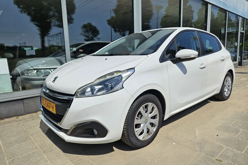 Peugeot 208 (2018)