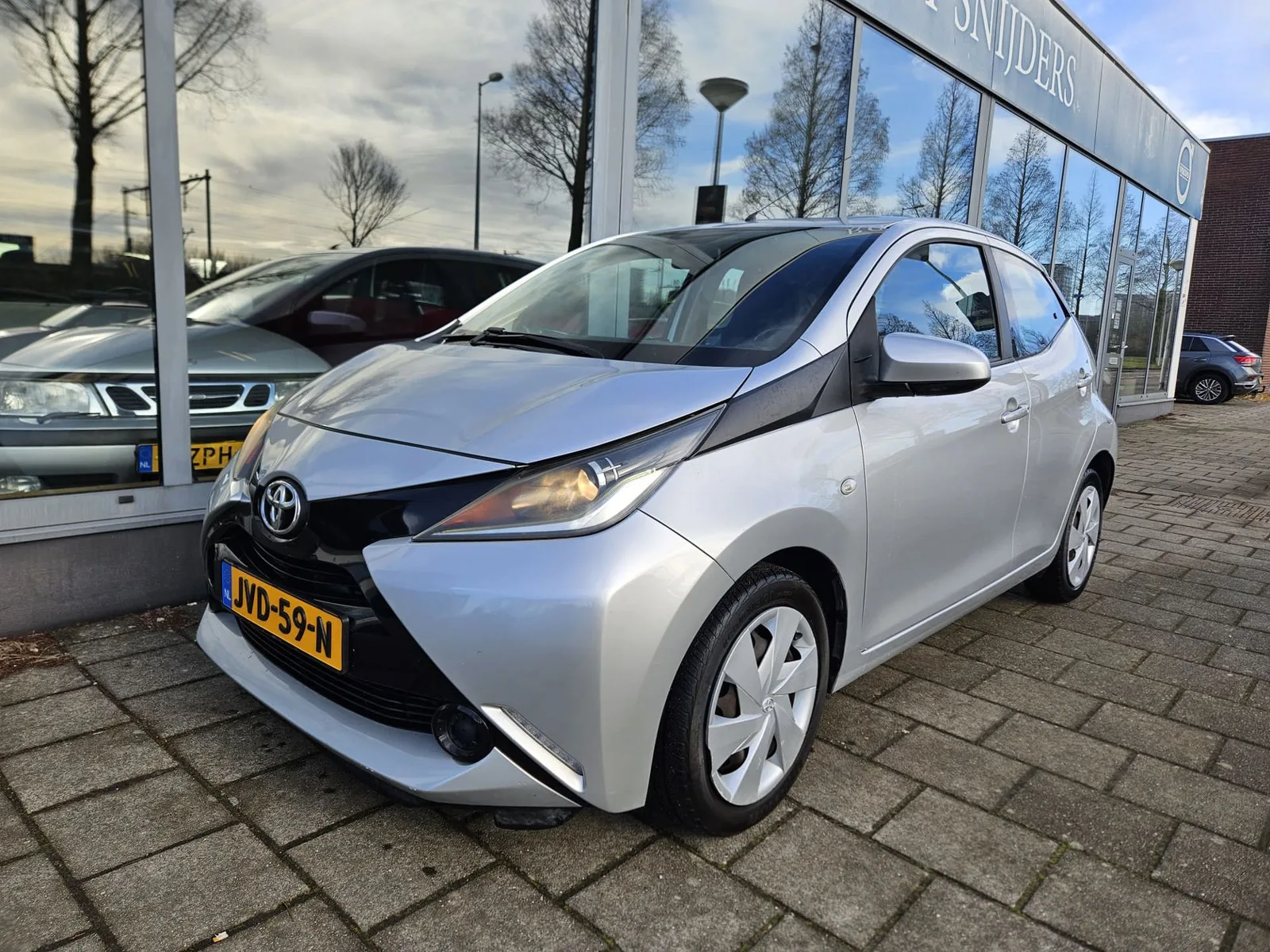 Toyota Aygo (2014) — foto 1