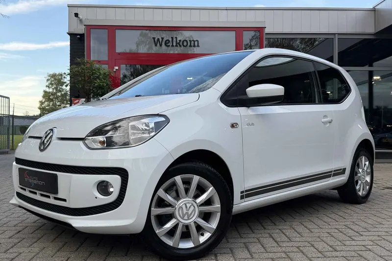 Volkswagen Up! (2015)