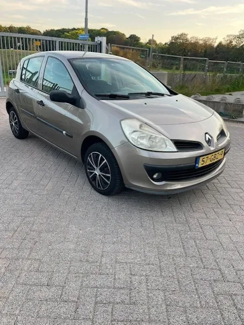 Renault Clio (2008) — foto 1