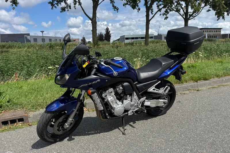Yamaha FZS 1000 Fazer (2005)
