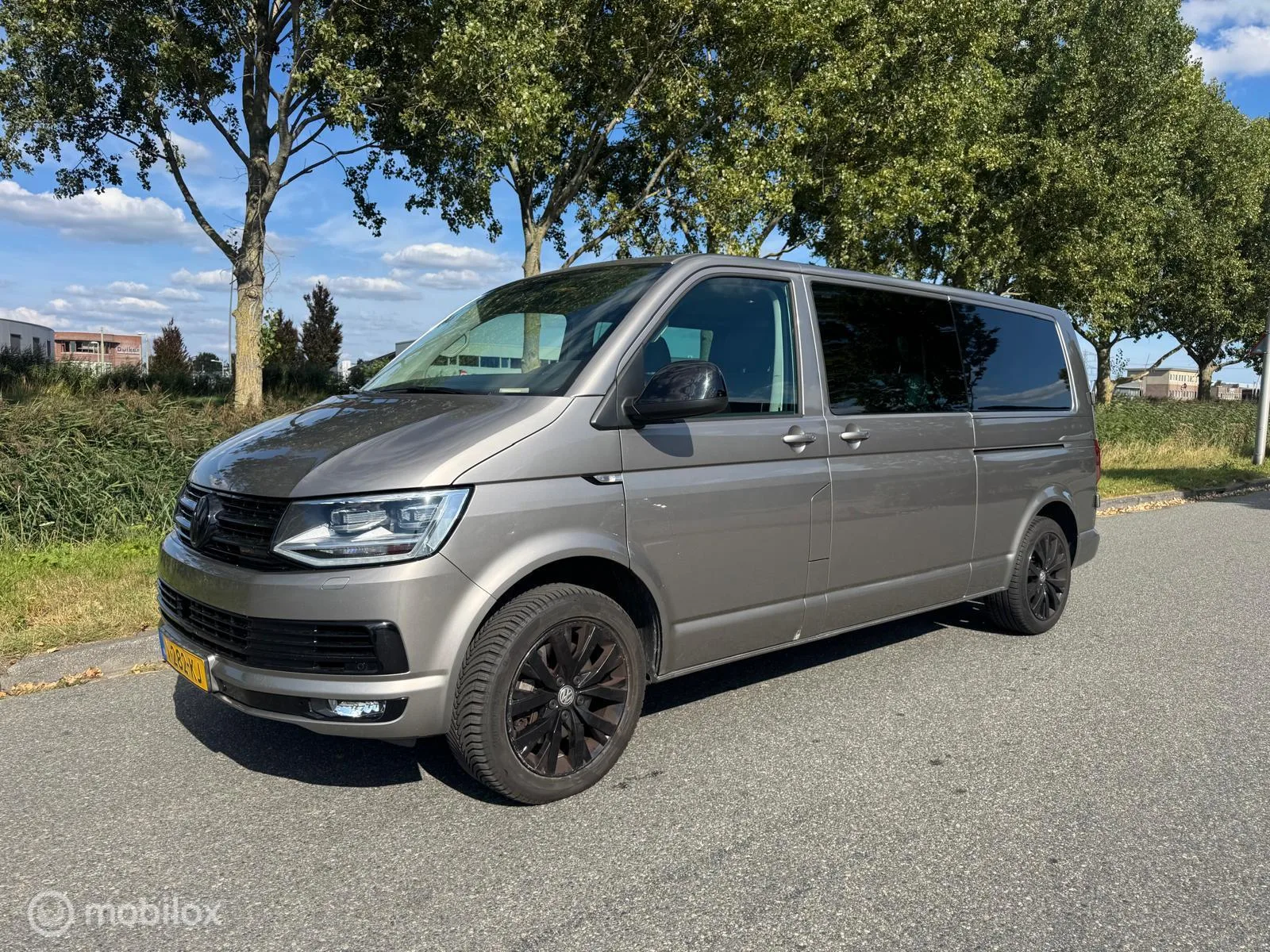 Volkswagen Transporter (2017) — foto 1