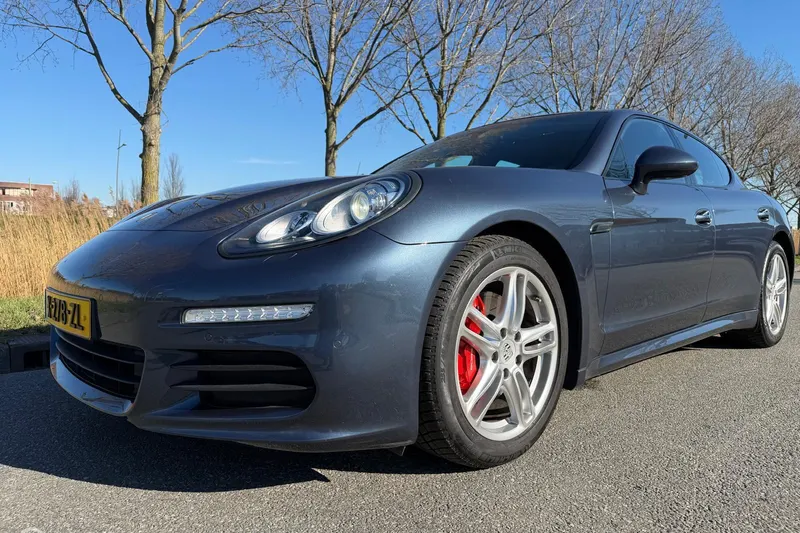 Porsche Panamera (2015)