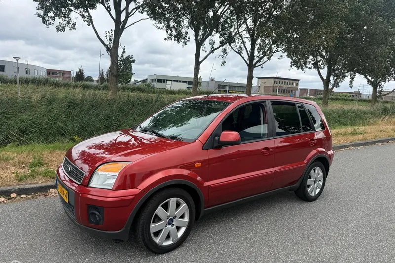 Ford Fusion (2010)
