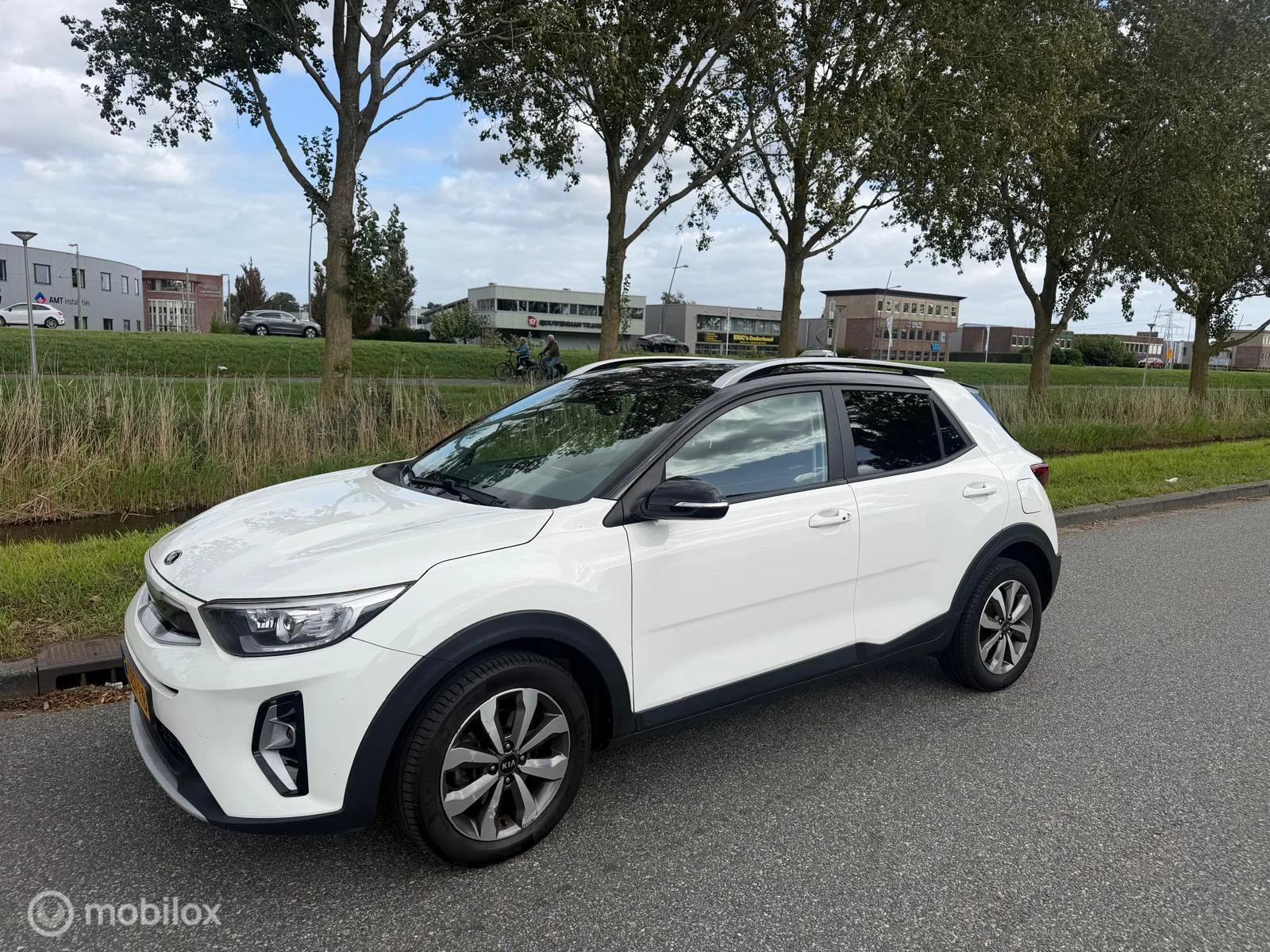 Kia Stonic (2021) — foto 1