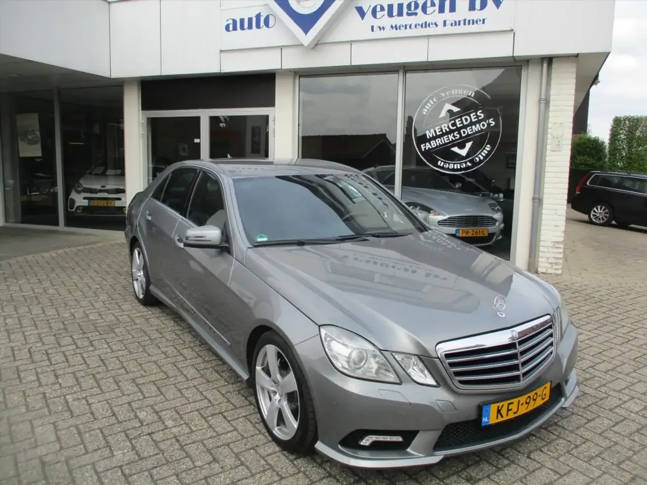 Mercedes-Benz E-Klasse (2011) — foto 1