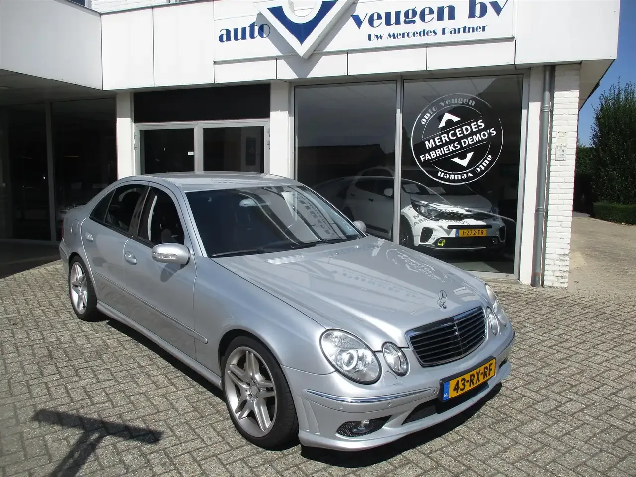 Mercedes-Benz E-Klasse (2005) — foto 1