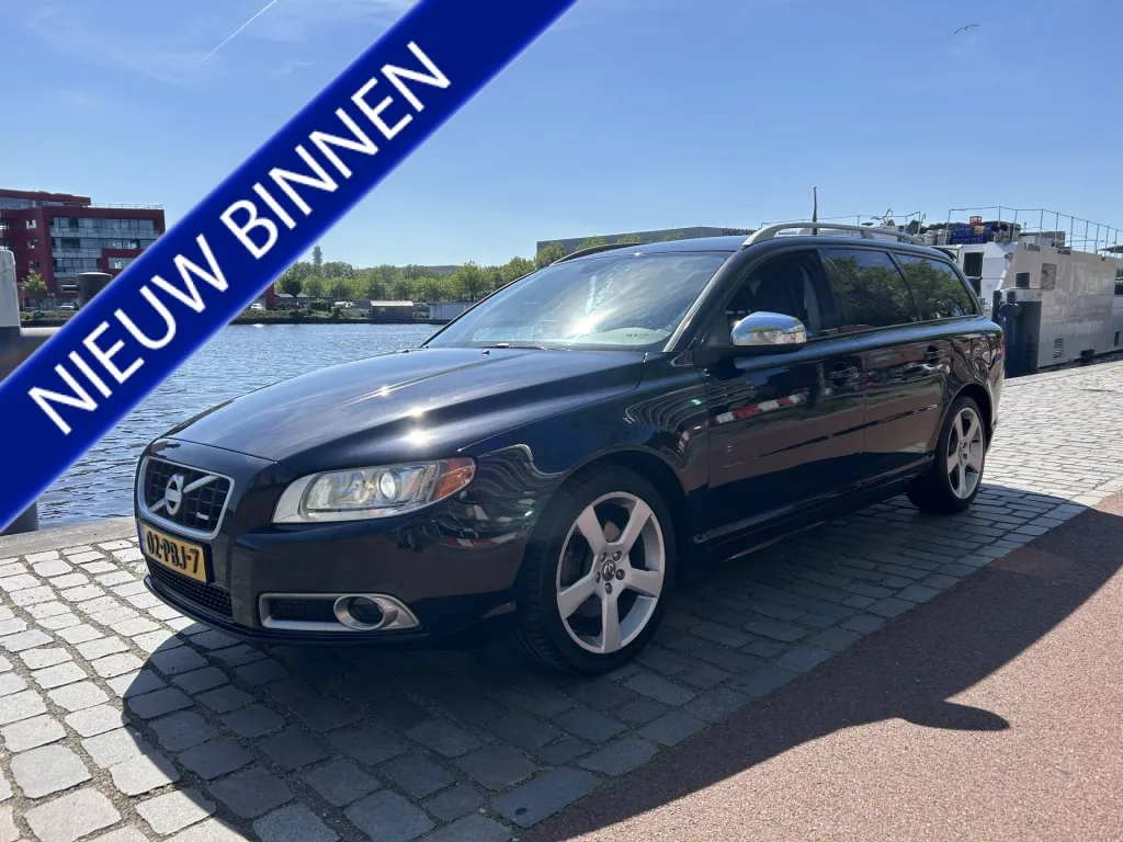 Volvo V70 (2011) — foto 1