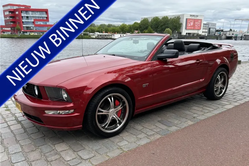 Ford Mustang (2008)