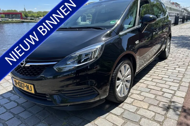 Opel Zafira (2018)