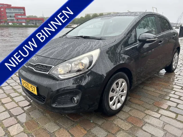 Kia Rio (2014) — foto 1