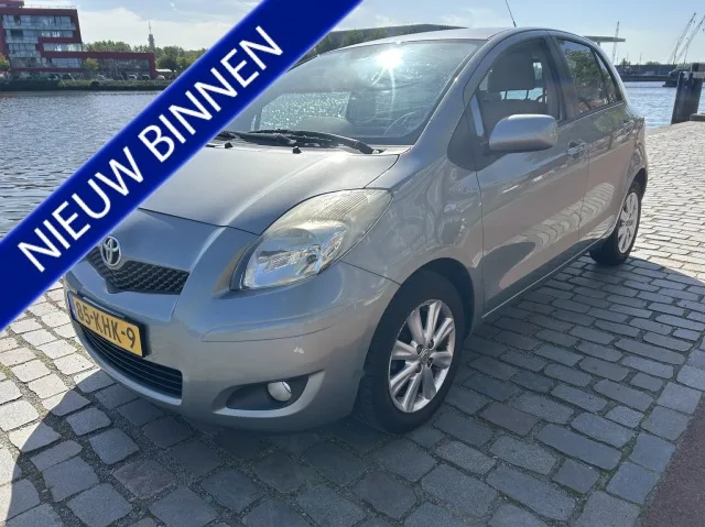 Toyota Yaris (2009) — foto 1