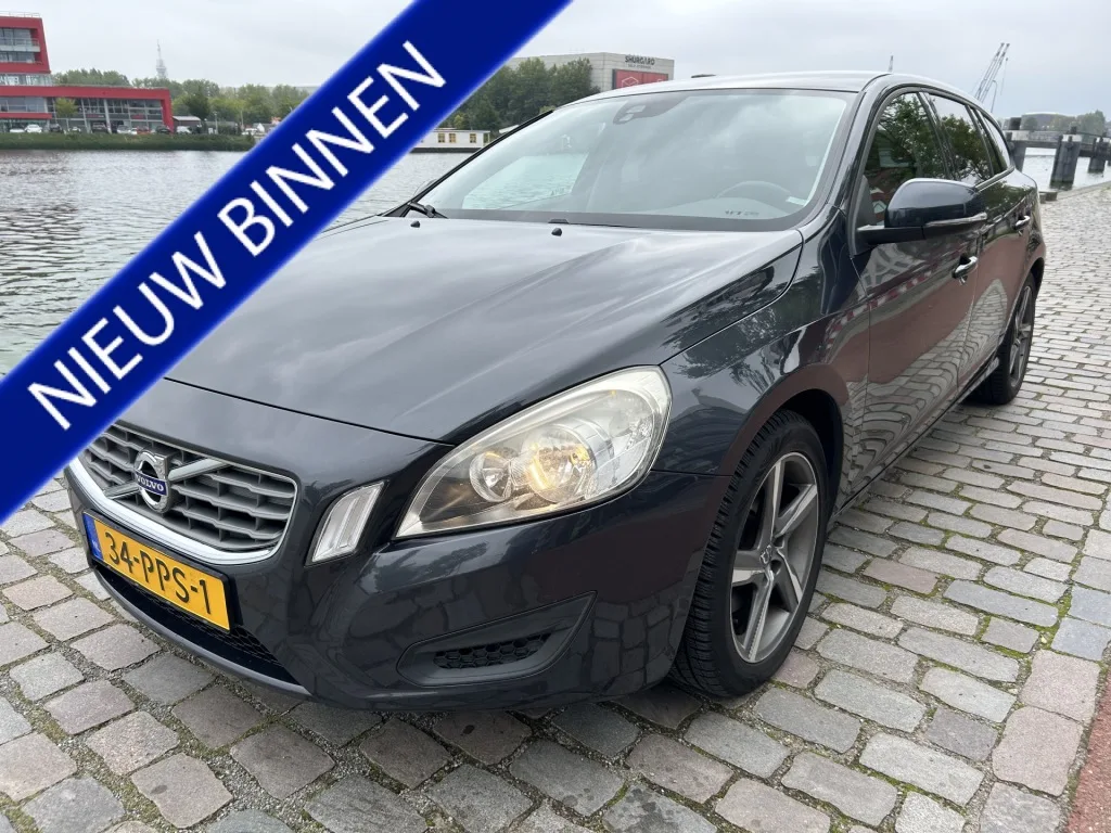 Volvo V60 (2011) — foto 1