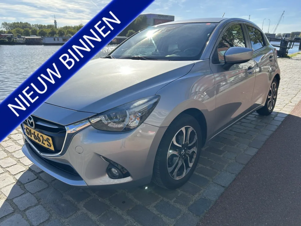Mazda 2 (2015) — foto 1