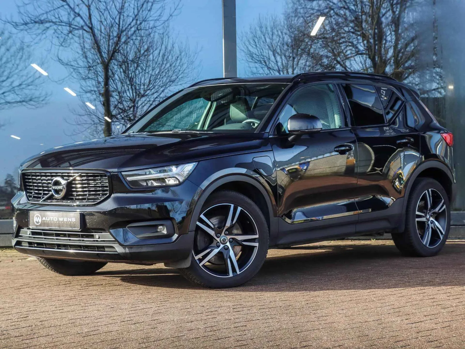 Volvo XC40 (2021) — foto 1