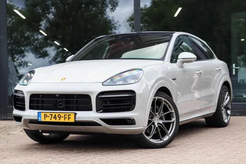 Porsche Cayenne Coupé (2022)