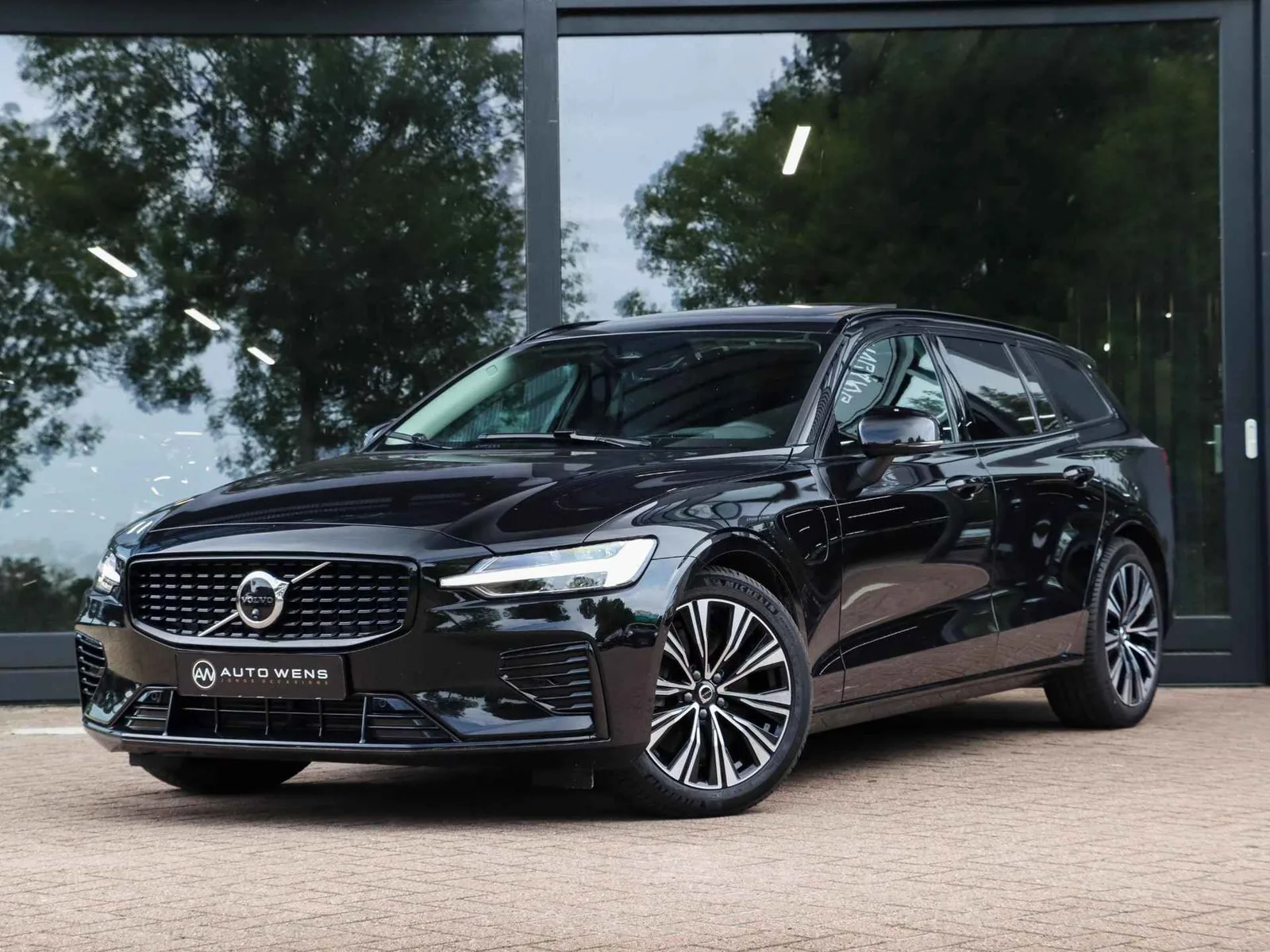 Volvo V60 (2025) — foto 1