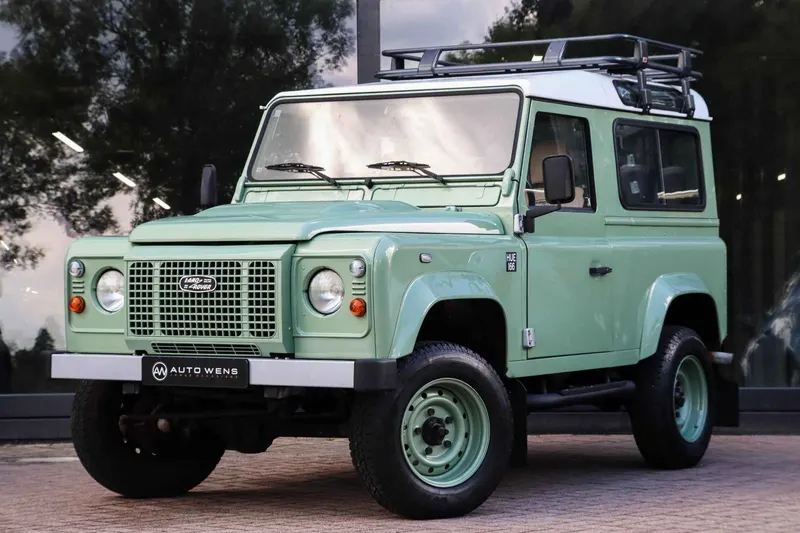 Land Rover Defender (1996)