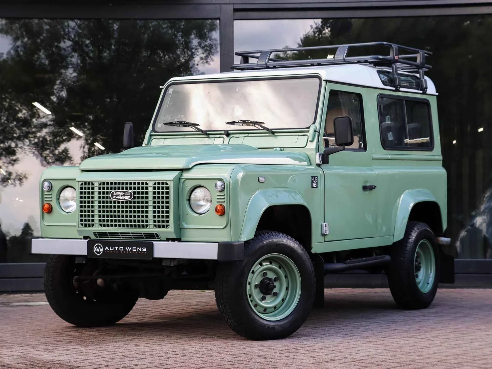 Land Rover Defender (1996) — foto 1