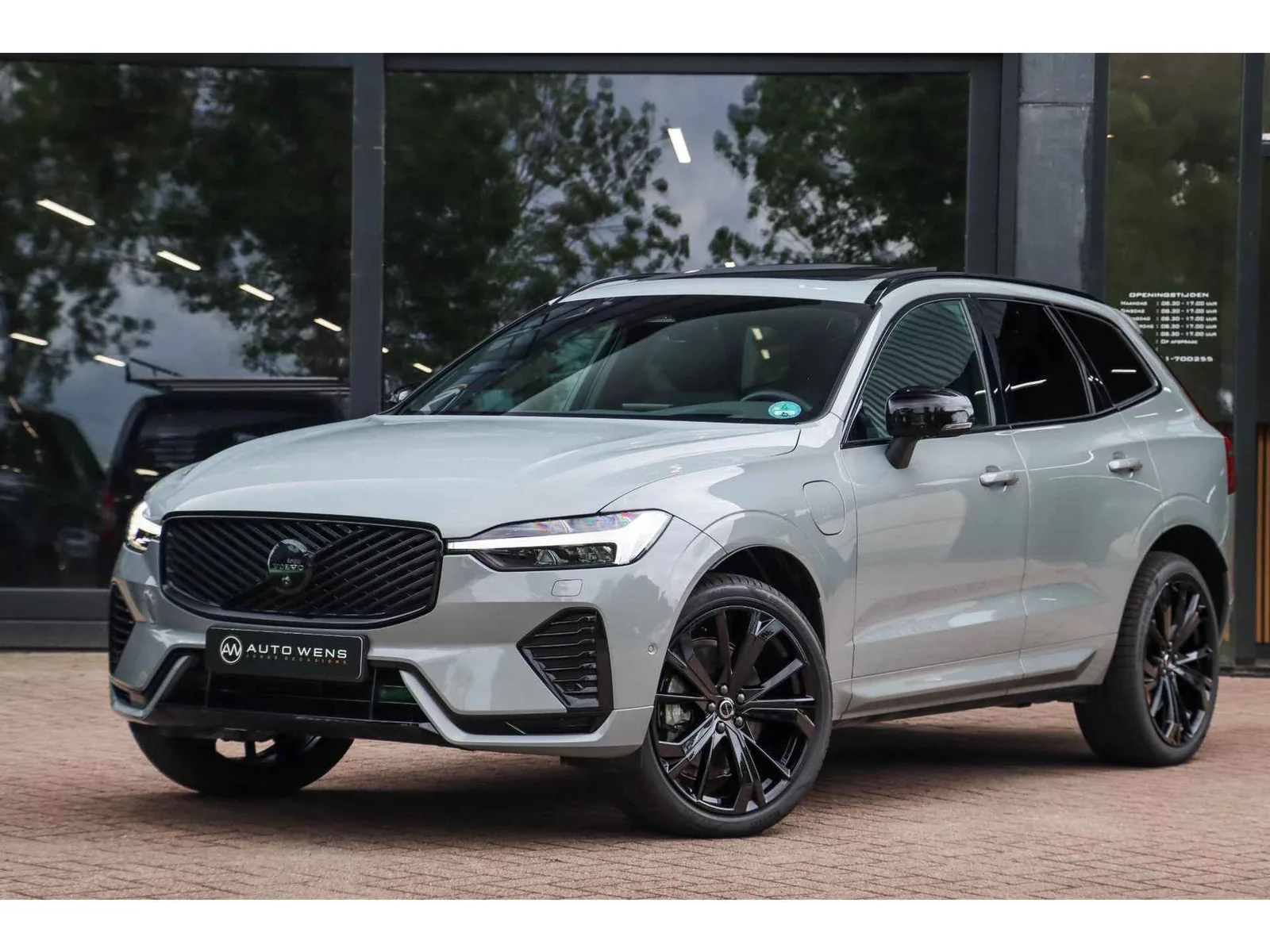 Volvo XC60 (2025) — foto 1
