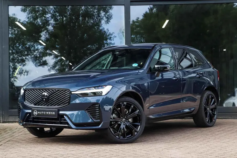 Volvo XC60 (2025)