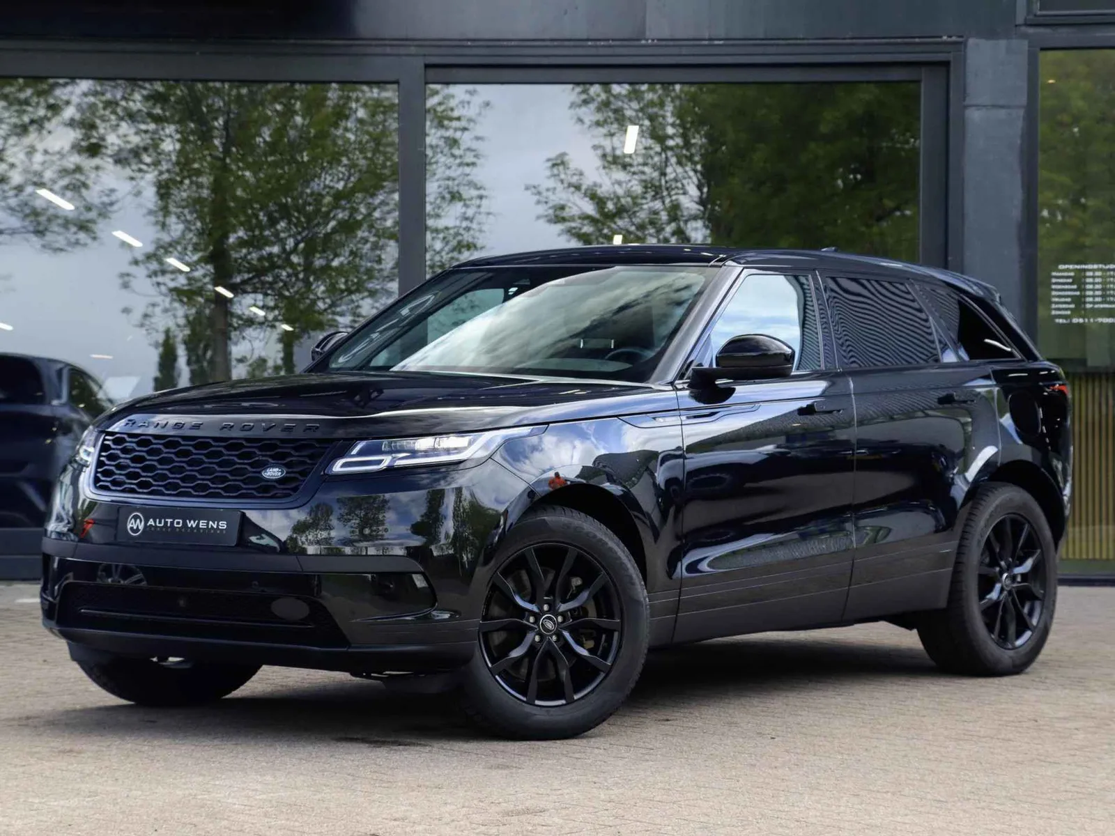 Land Rover Range Rover Velar (2023) — foto 1