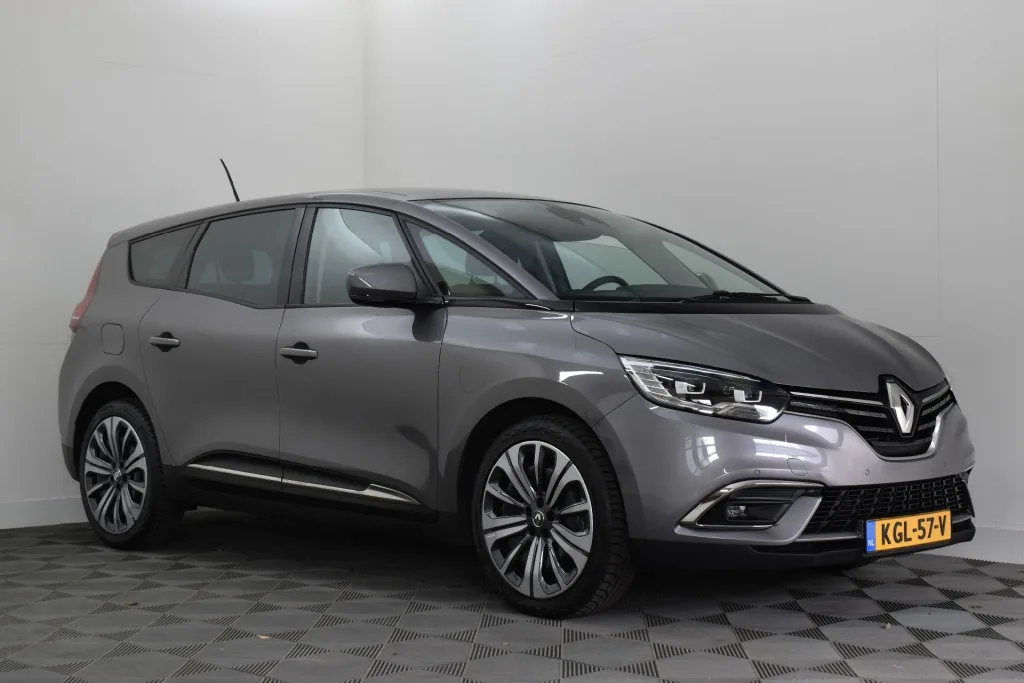 Renault Grand Scénic (2022) — foto 1
