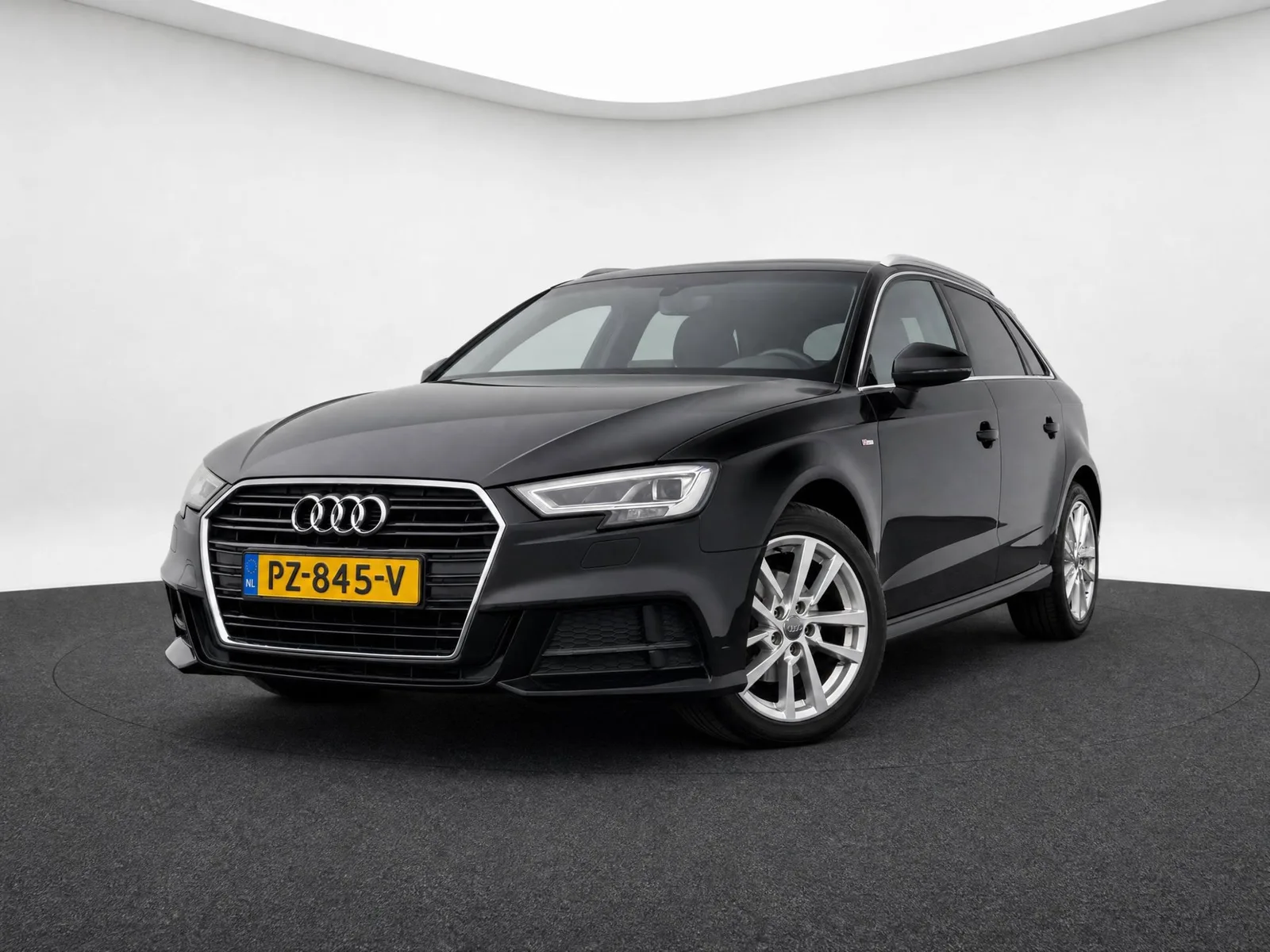 Audi A3 (2017) — foto 1
