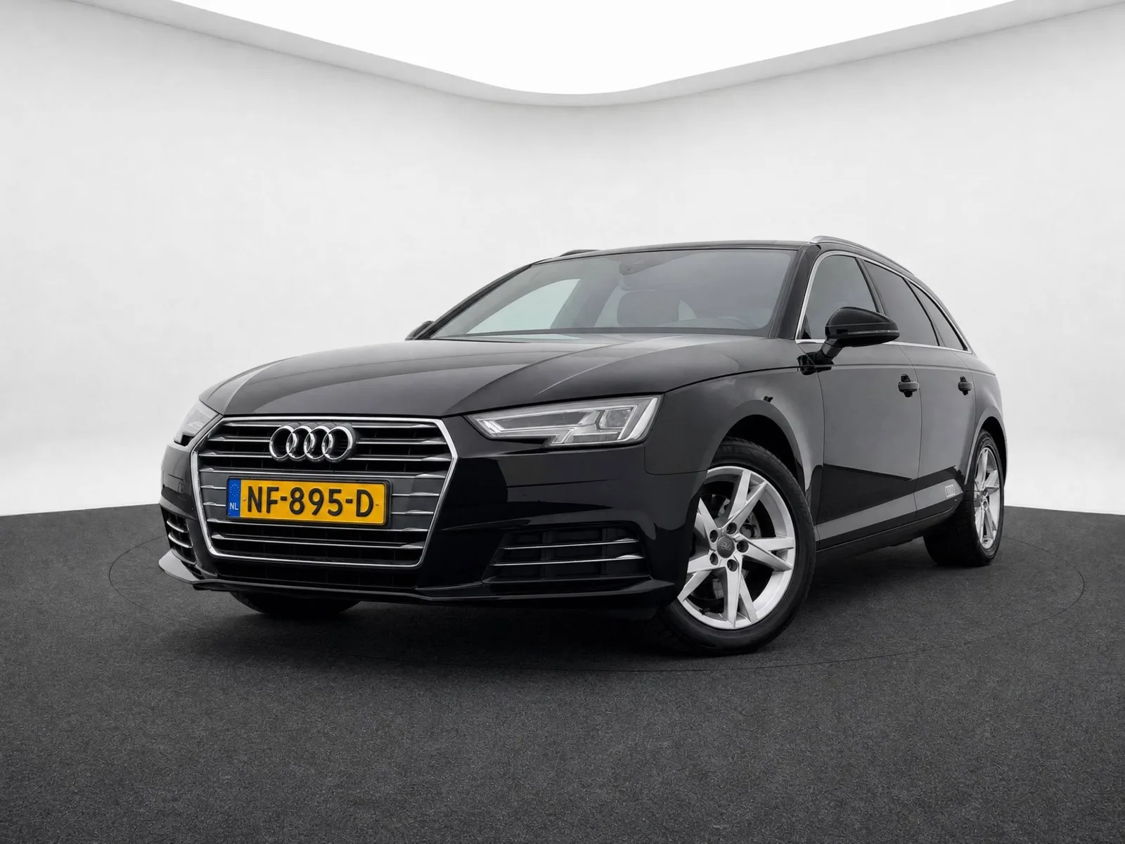Audi A4 (2017) — foto 1