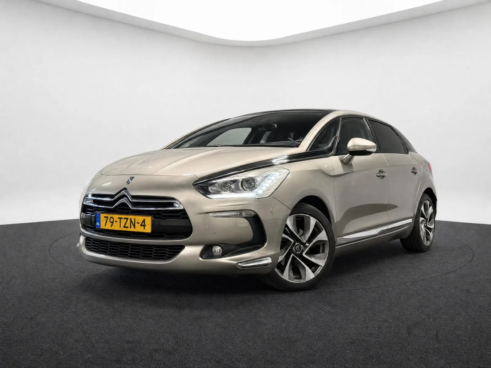 Citroën DS5 (2012) — foto 1