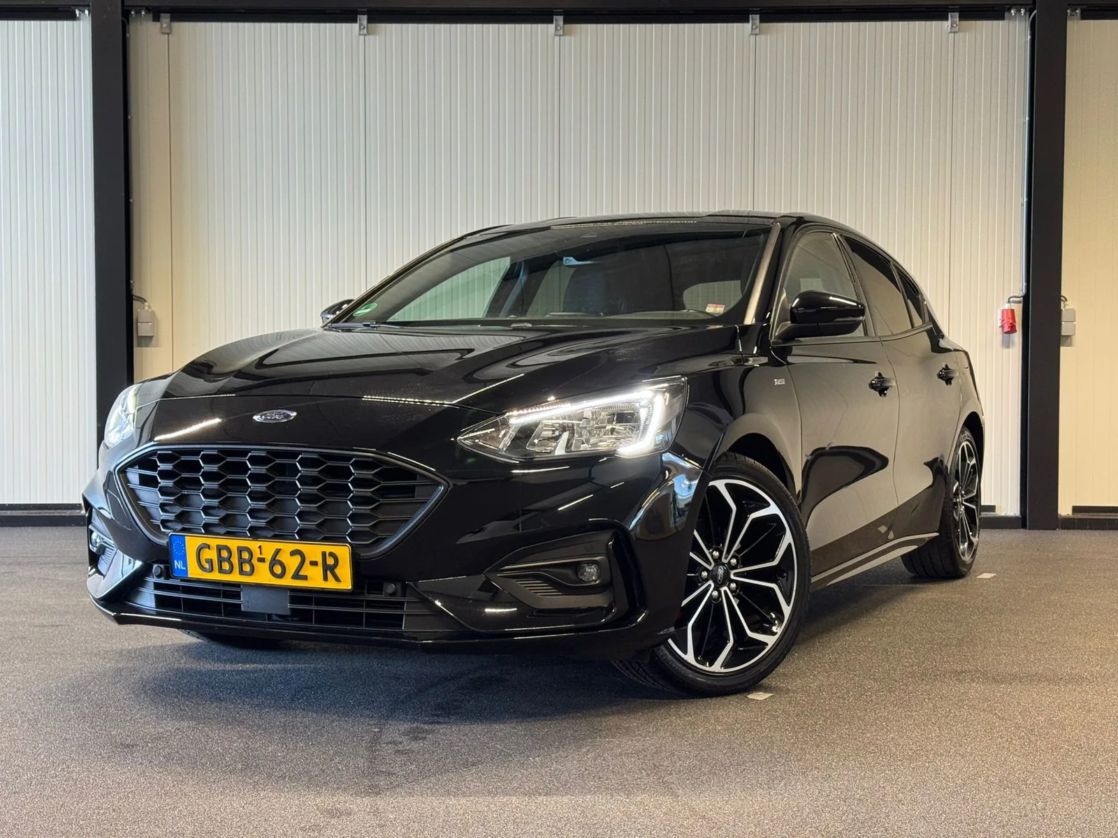 Ford Focus (2020) — foto 1
