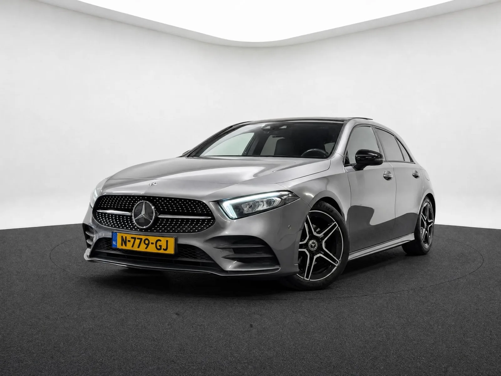 Mercedes-Benz A-Klasse (2018) — foto 1