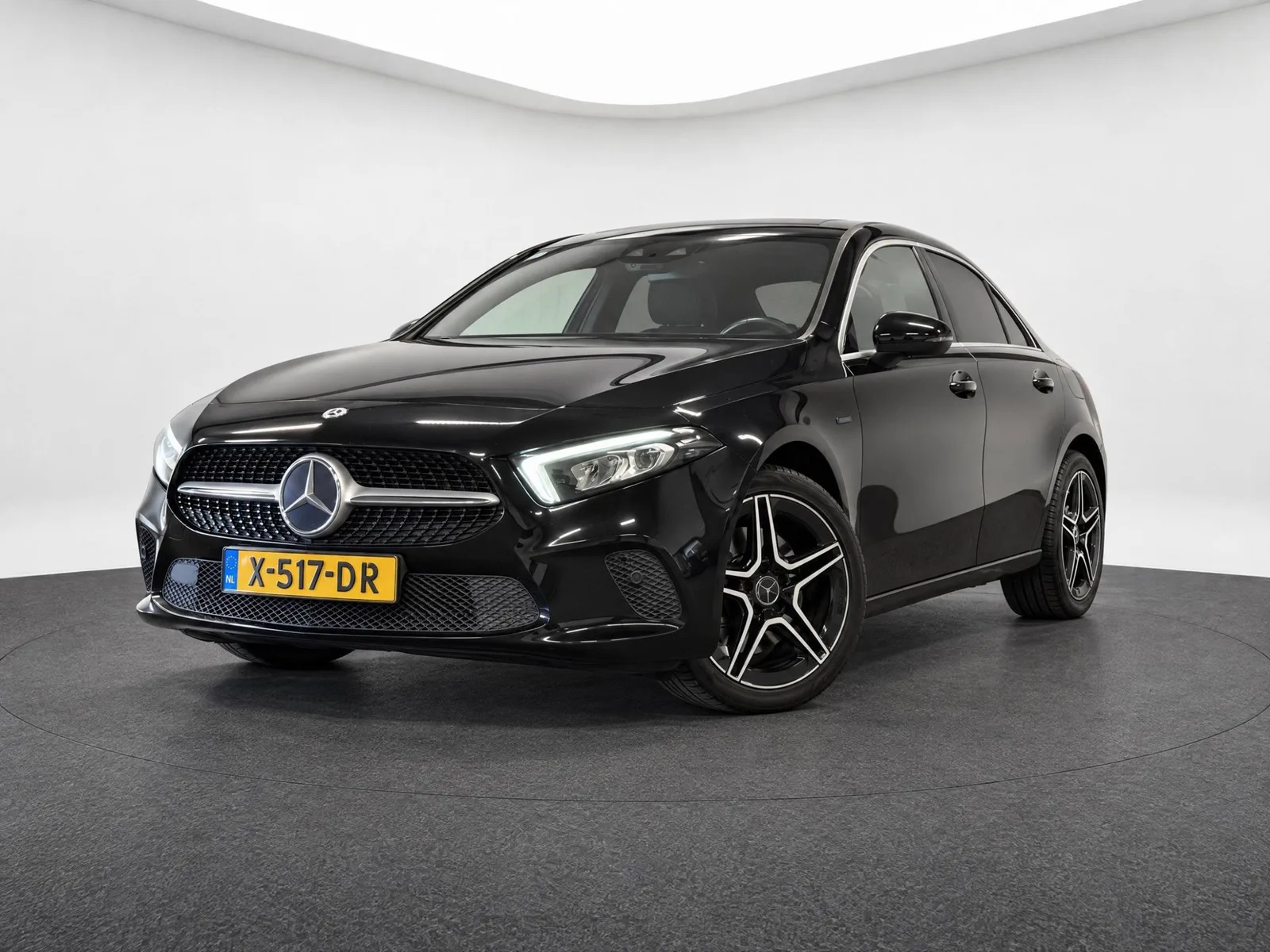 Mercedes-Benz A-Klasse (2020) — foto 1