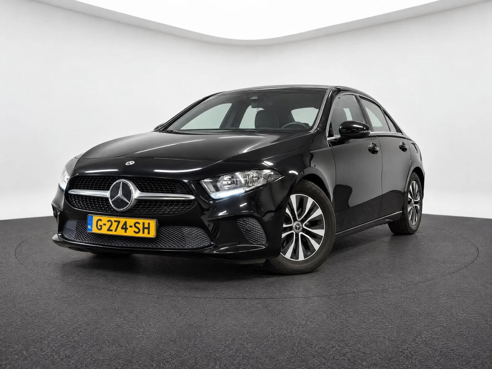 Mercedes-Benz A-Klasse (2019) — foto 1