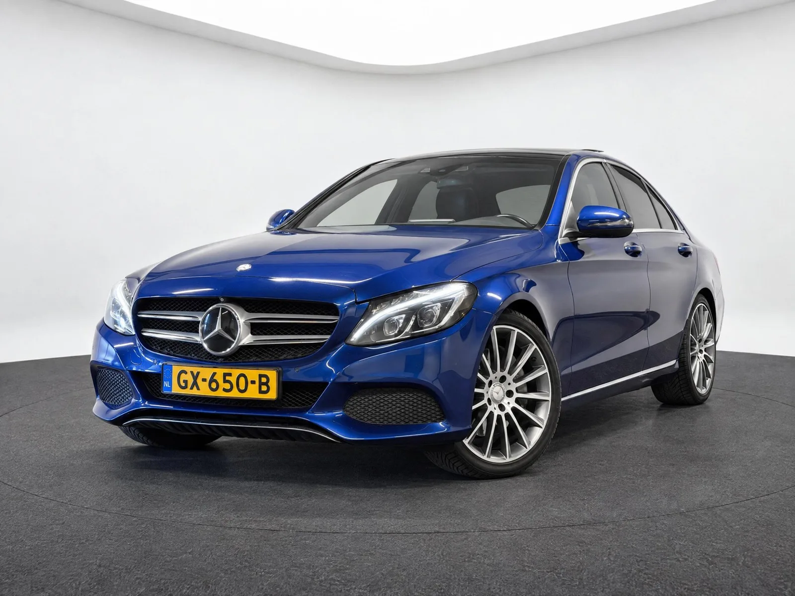 Mercedes-Benz C-Klasse (2015) — foto 1