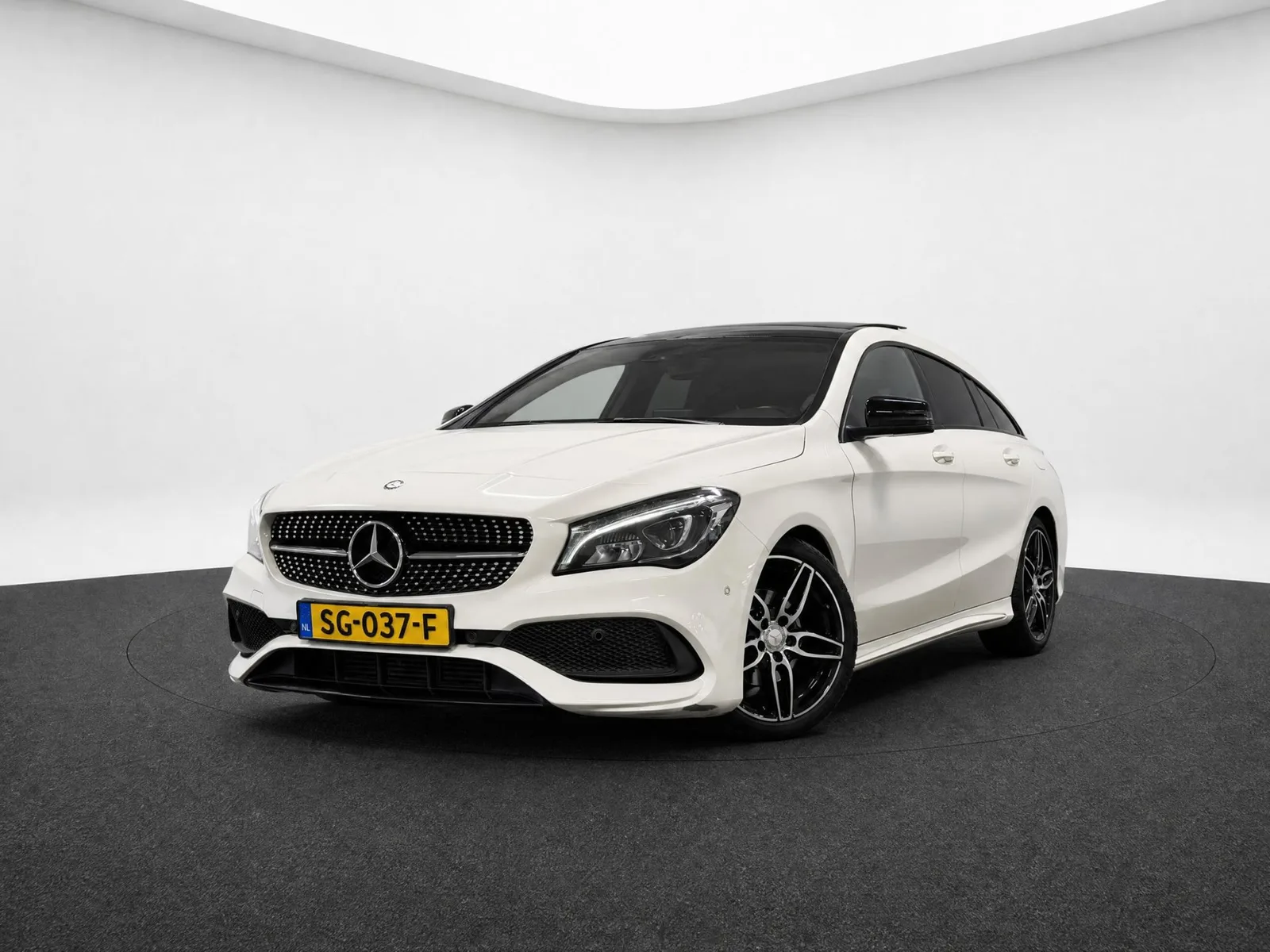 Mercedes-Benz CLA-Klasse (2017) — foto 1