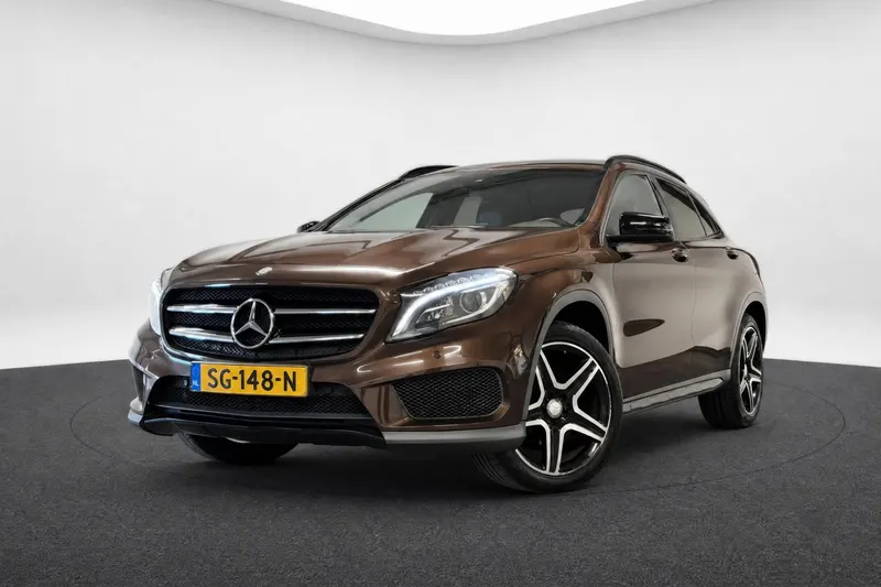Mercedes-Benz GLA (2016)