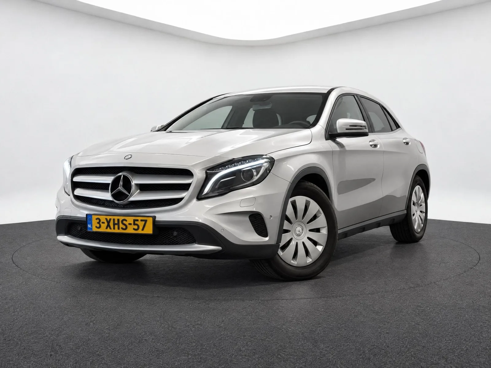 Mercedes-Benz GLA-Klasse (2014) — foto 1