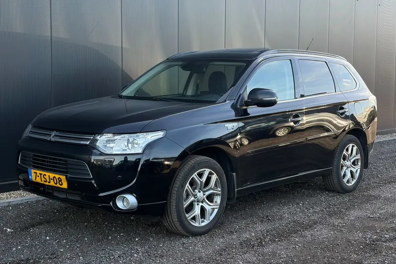 Mitsubishi Outlander (2014)