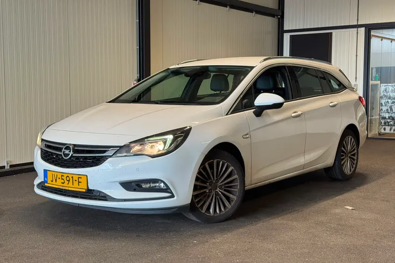 Opel Astra (2016)