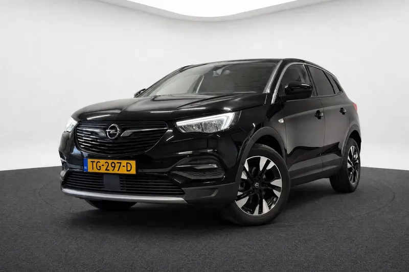 Opel Grandland X (2018)