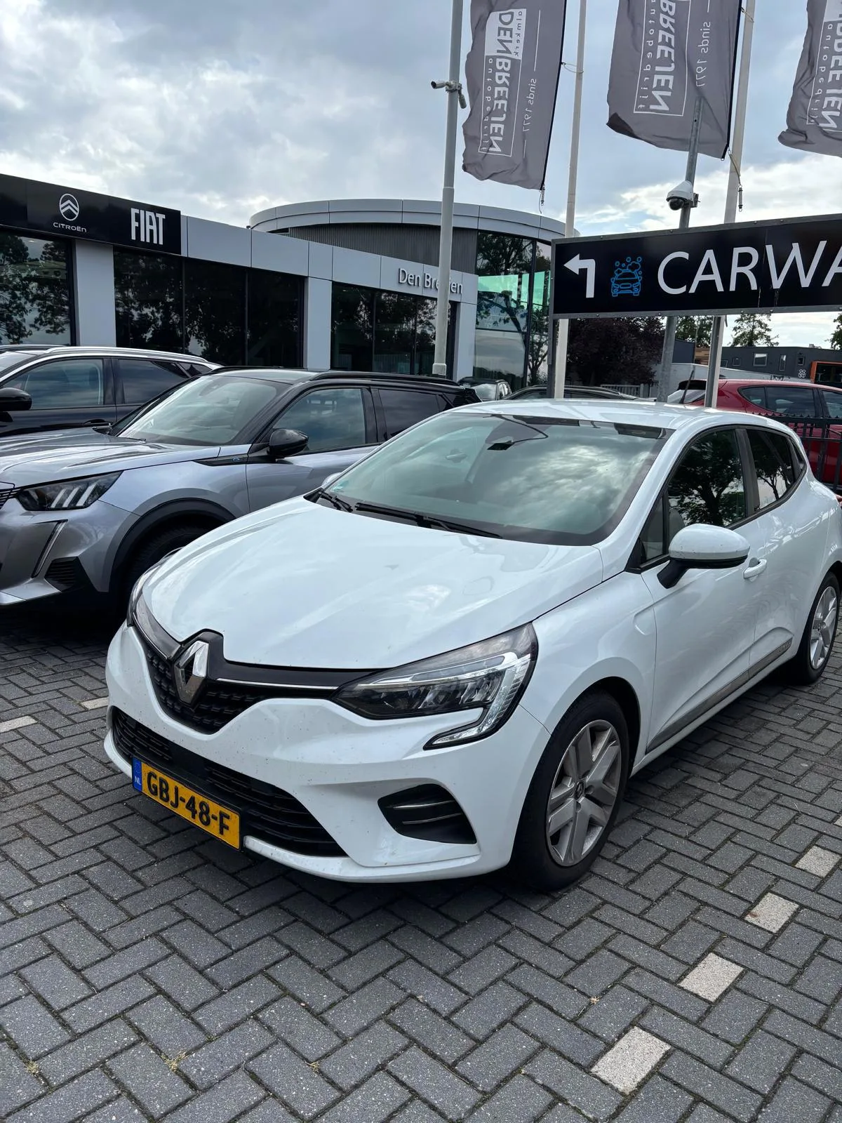 Renault Clio (2020) — foto 1