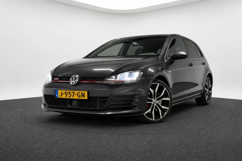 Volkswagen Golf (2015)