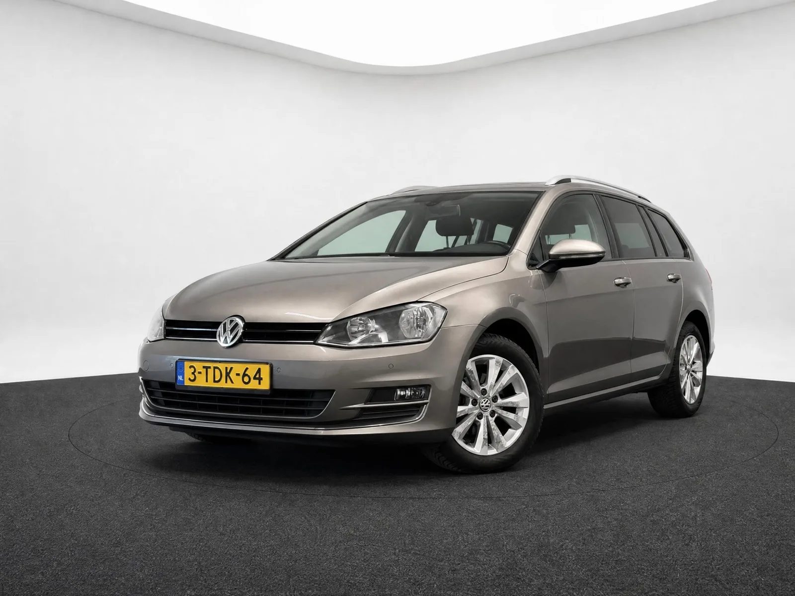 Volkswagen Golf (2014) — foto 1