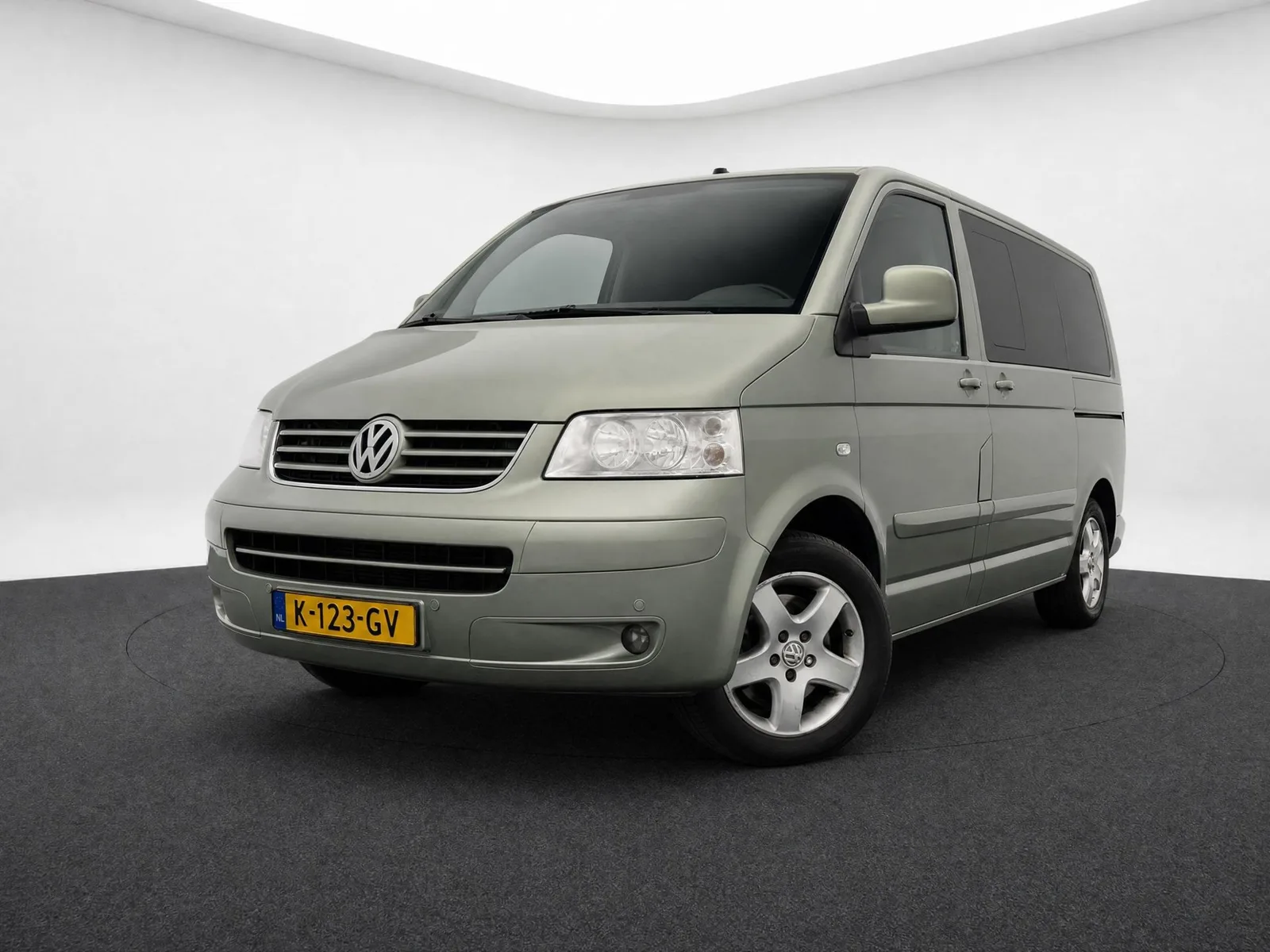 Volkswagen Multivan (2007) — foto 1