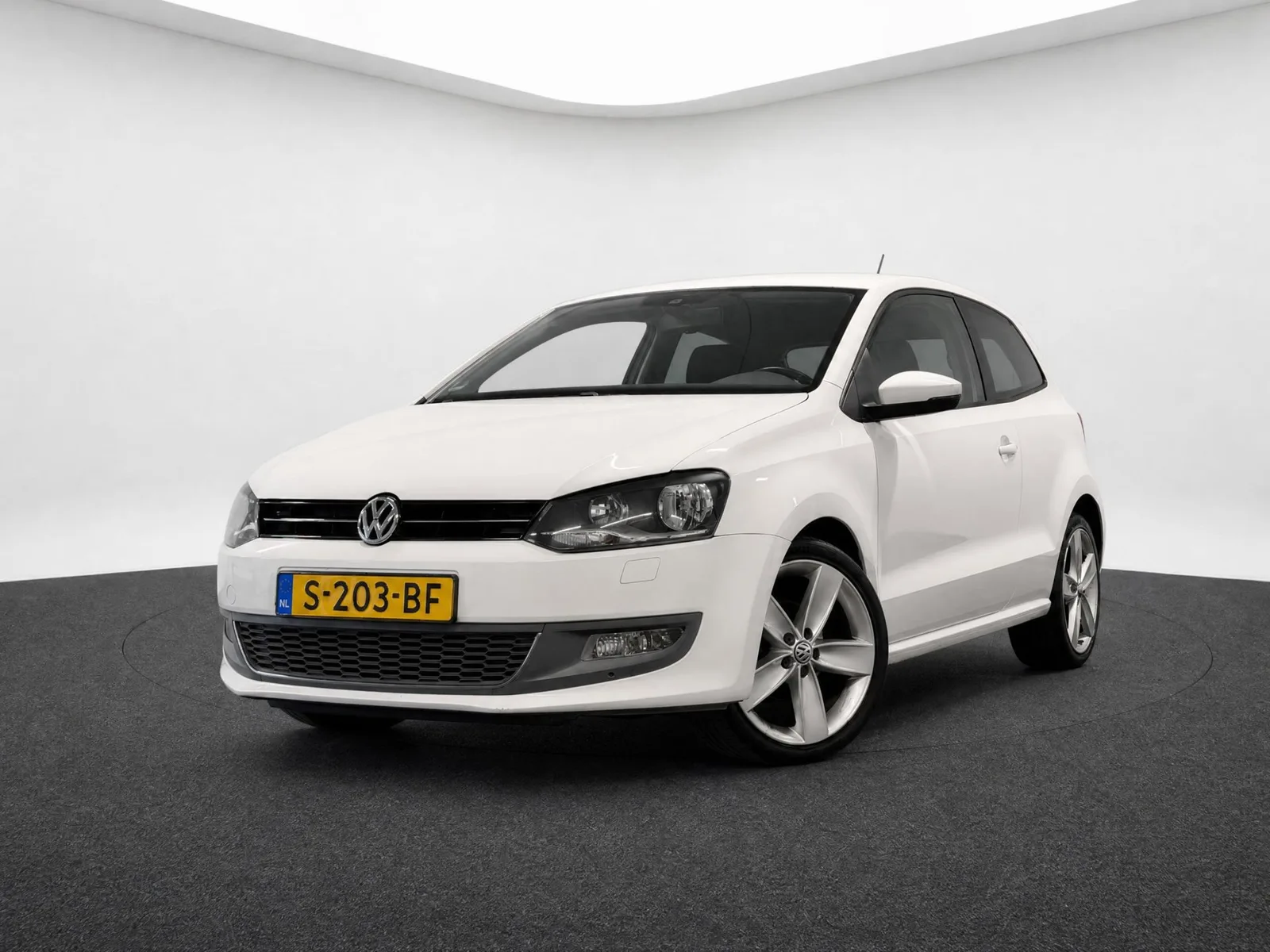 Volkswagen Polo (2010) — foto 1