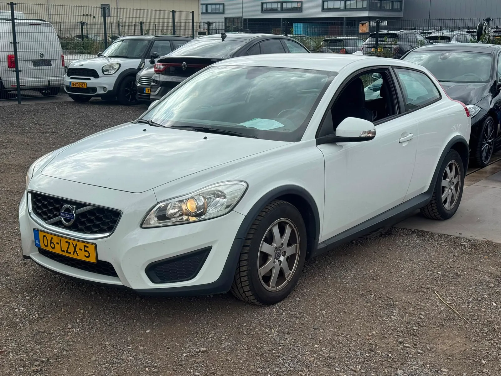 Volvo C30 (2010) — foto 1